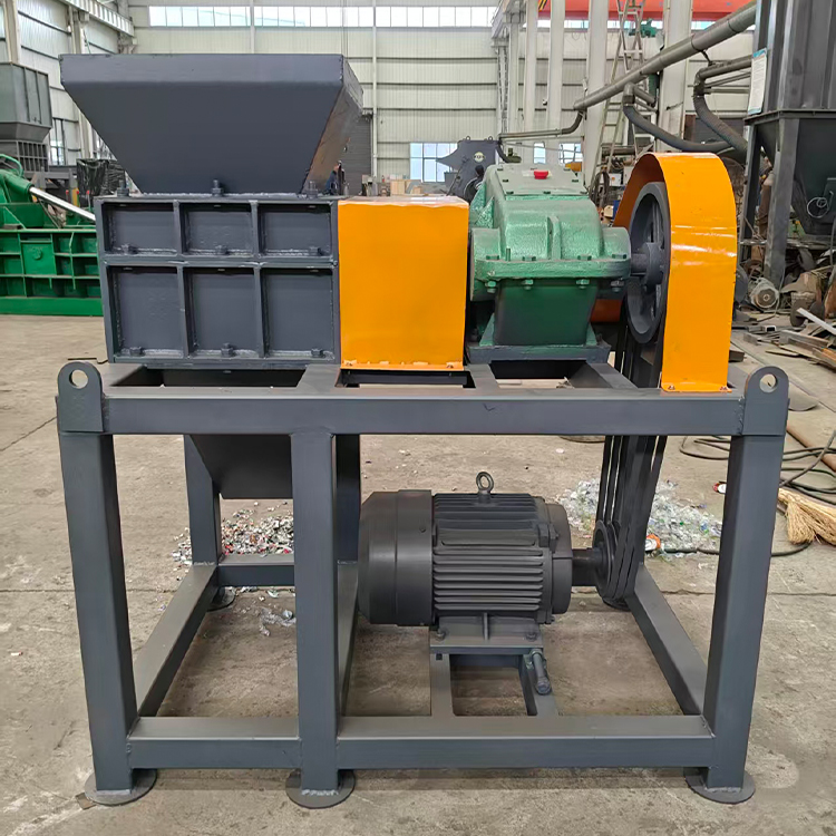 უნივერსალური დასაქუცმაცებელი დანადგარი / შრედერი / საყოფაცხოვრებო ნივთების, ელექტრონიკის, მუყაოს დასამუშავებელი მანქანა